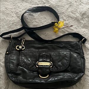 Juicy Couture Genuine Lambskin Leather Shoulderbag/Crossbody🔥